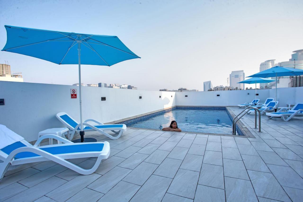 City Avenue Al Reqqa Hotel Дубай Экстерьер фото