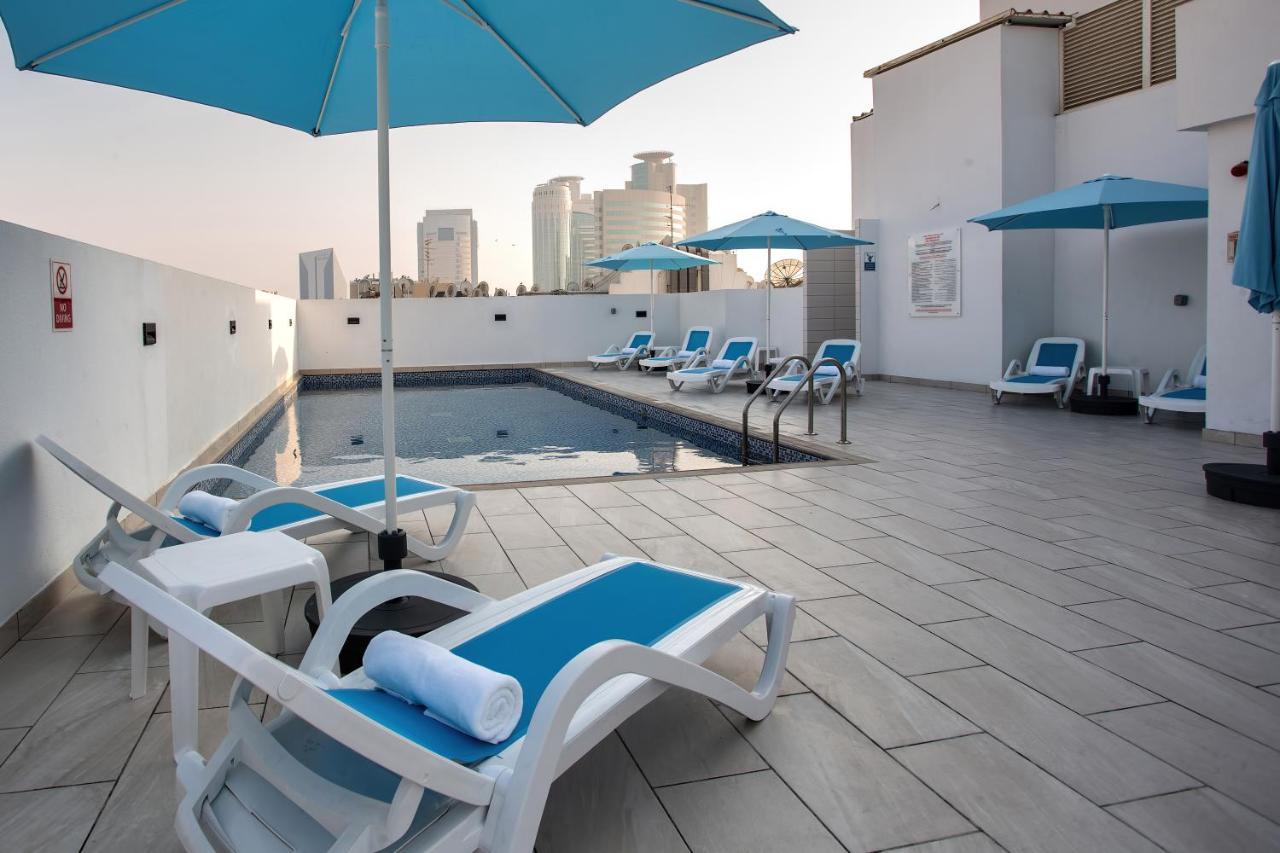 City Avenue Al Reqqa Hotel Дубай Экстерьер фото